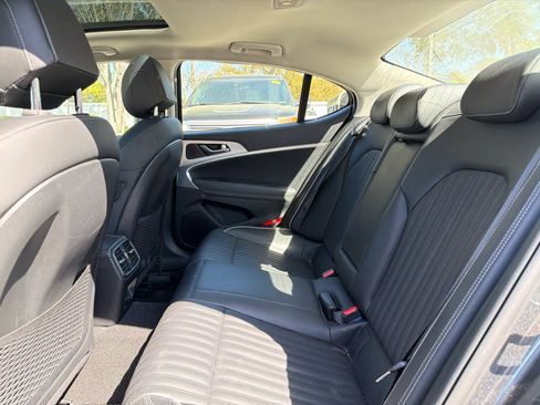 Used 2021 Genesis G70 2.0T w/ Elite Package image 18