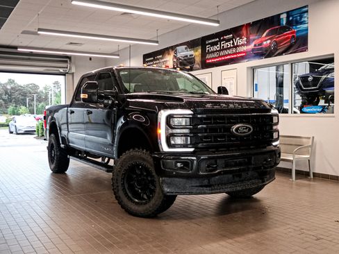 Used 2024 Ford F250 Lariat w/ Lariat Ultimate Package AWD/4WD image 2