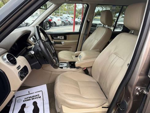 Used 2016 Land Rover LR4 HSE image 13