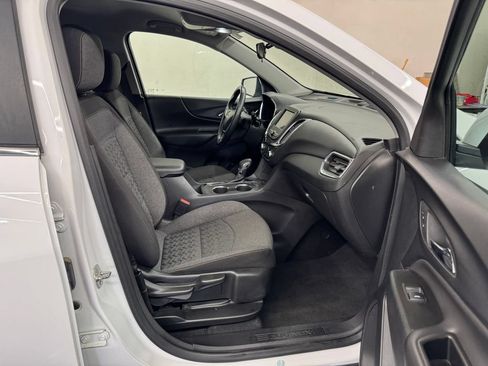 Used 2024 Chevrolet Equinox LT AWD/4WD image 28
