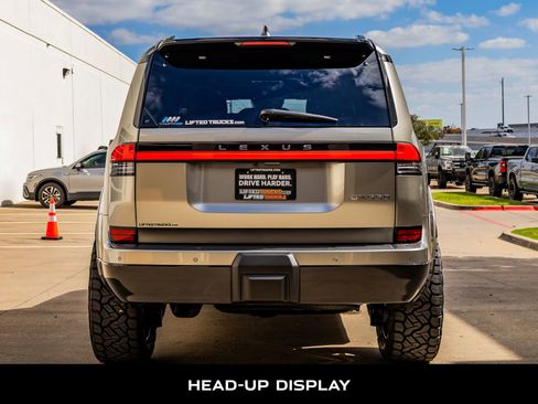 Used 2026 Lexus GX 550 w/ Accessory Package (2T) image 8