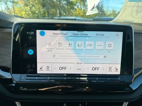 New 2026 Volkswagen Atlas SE image 46