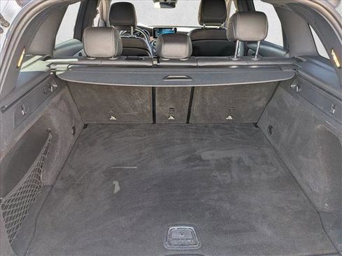 Used 2021 Mercedes-Benz GLC 300 image 6