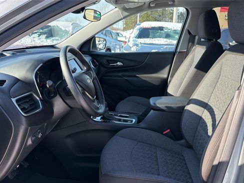 Used 2024 Chevrolet Equinox LT image 10