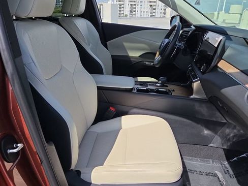 Used 2025 Lexus RX 350 w/ Convenience Package AWD/4WD image 25