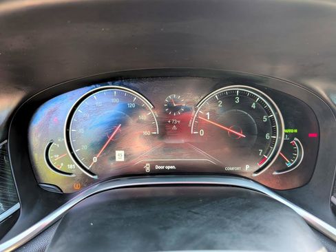 Used 2018 BMW 750i xDrive image 21