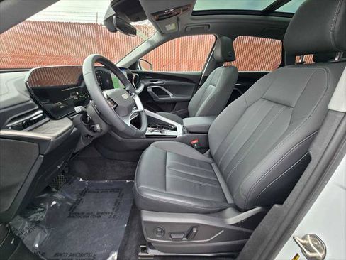 Certified 2025 Audi Q5 Premium Plus w/ Premium Plus AWD/4WD image 21
