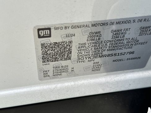 Used 2025 Cadillac Optiq Sport 1 w/ LPO, ONYX Package image 26