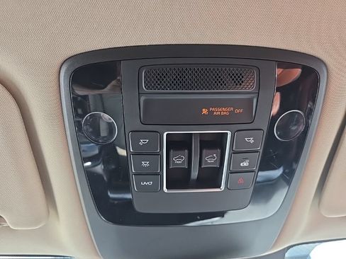 Certified 2022 Kia Carnival SX Prestige FWD image 21