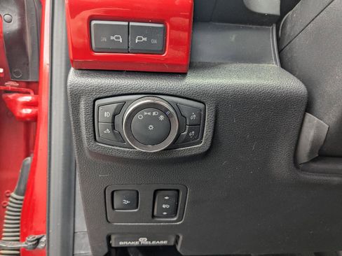 Used 2019 Ford F250 Lariat w/ Lariat Ultimate Package AWD/4WD image 21