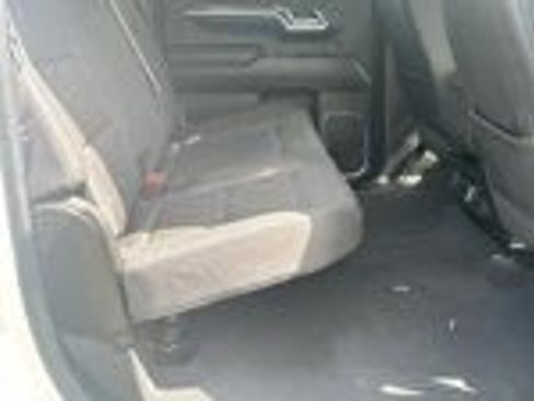 Used 2025 Chevrolet Silverado 1500 LT RWD image 16