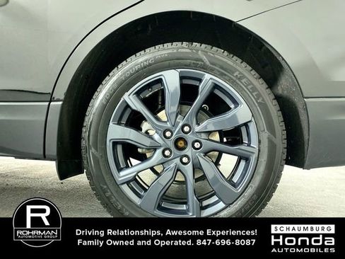 Used 2023 Chevrolet Equinox RS AWD/4WD image 5