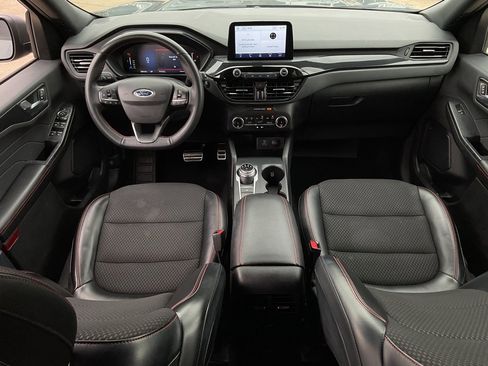 Used 2023 Ford Escape ST-Line image 18