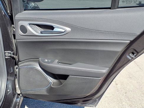 Used 2023 Alfa Romeo Giulia Veloce image 14