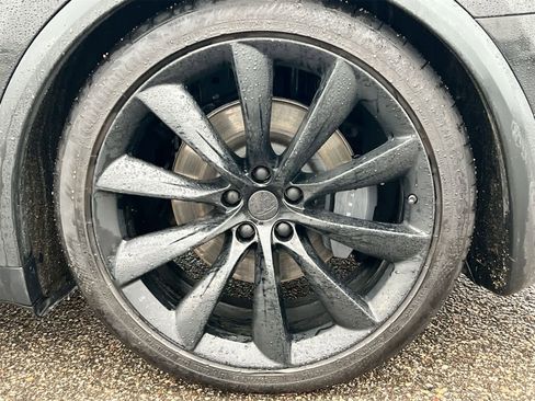 Used 2021 Tesla Model X Long Range image 14