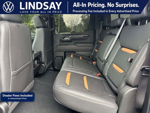 Used 2025 GMC Sierra 1500 AT4 w/ AT4 Premium Package AWD/4WD image 14