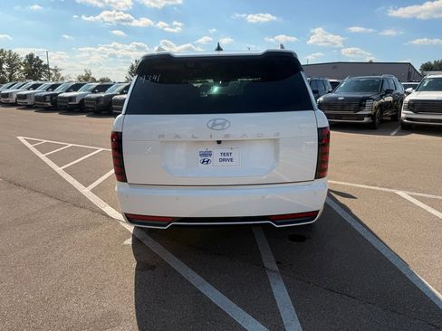 New 2026 Hyundai Palisade Calligraphy FWD image 7