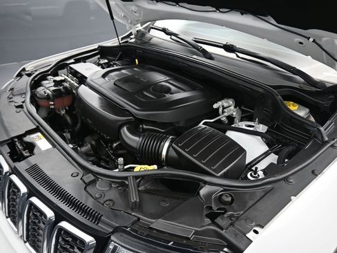 Used 2020 Jeep Grand Cherokee Limited image 51