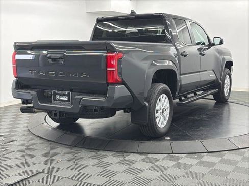 Certified 2026 Toyota Tacoma SR5 RWD image 10