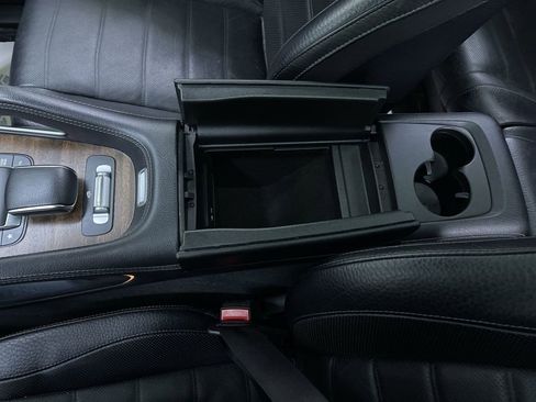 Used 2021 Mercedes-Benz GLS 580 4MATIC image 27