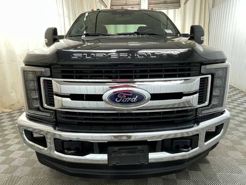 Used 2018 Ford F250 XLT w/ XLT Value Package AWD/4WD image 12
