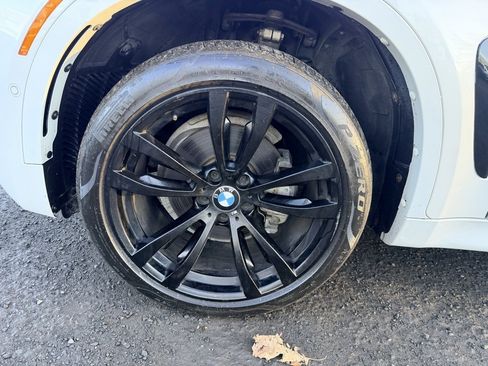 Used 2017 BMW X6 xDrive35i image 12