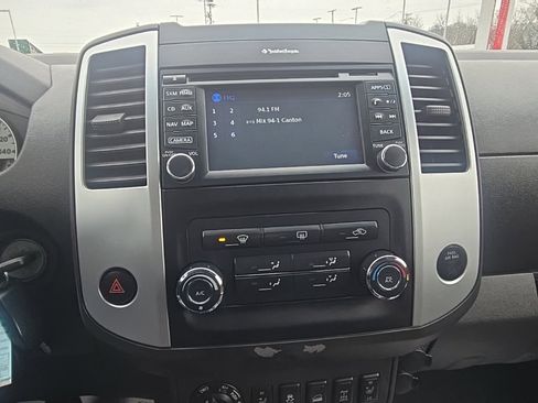 Used 2014 Nissan Xterra PRO-4X w/ Pro-4x Leather Package image 17