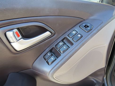 Used 2013 Hyundai Tucson GLS FWD image 15