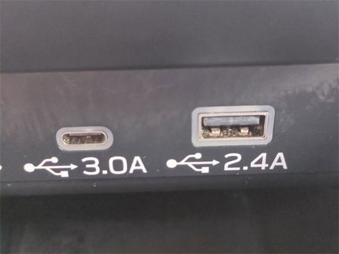 Used 2024 Subaru Legacy Premium image 22