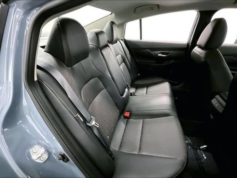 New 2026 Nissan Sentra SR w/ SR Premium Package FWD image 33