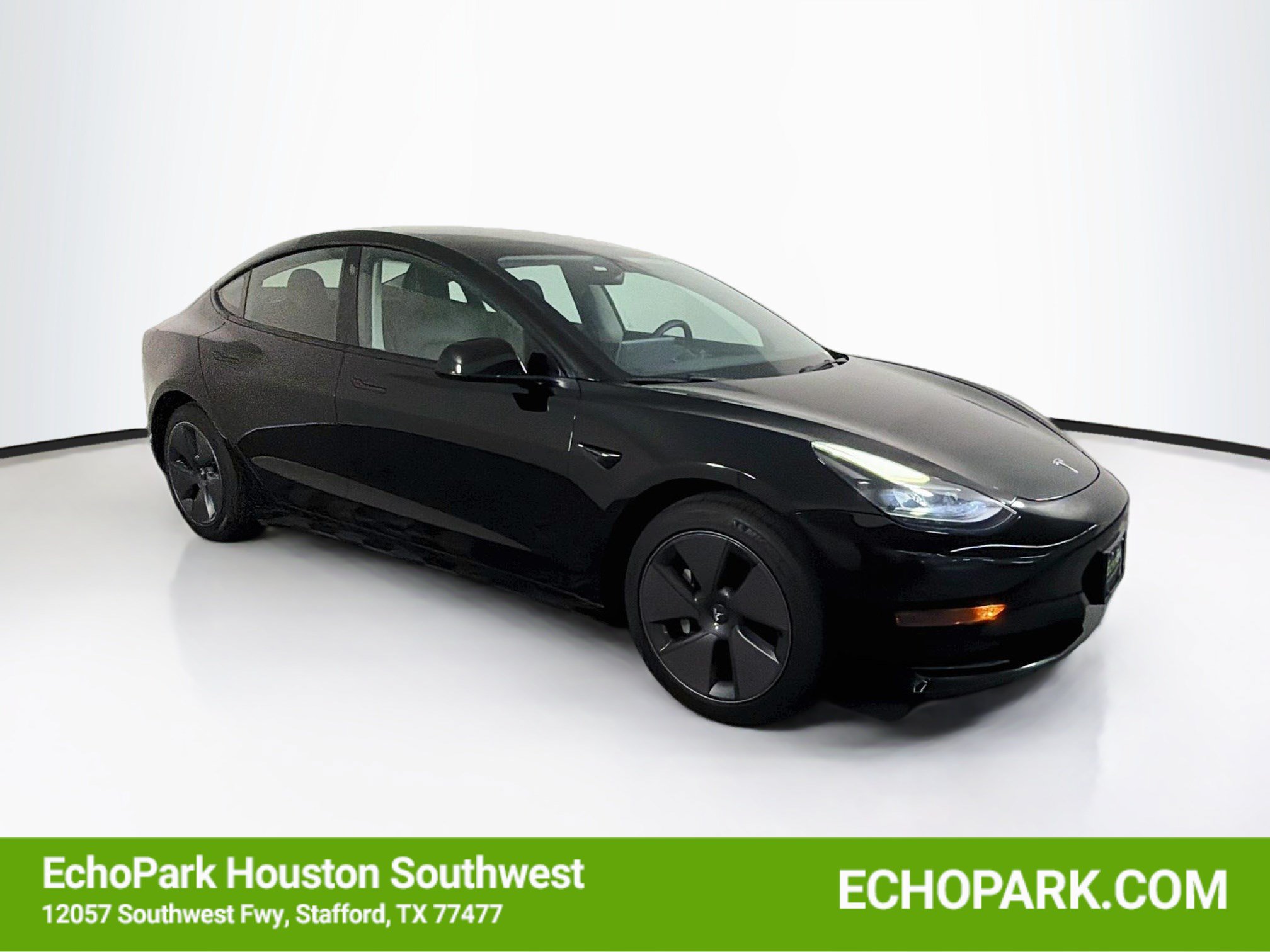 Used 2023 Tesla Model 3 Standard Range RWD image 1