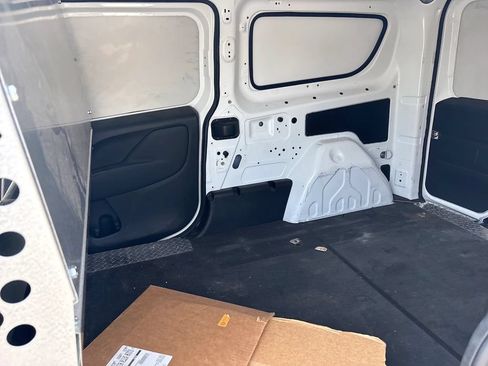 Used 2021 RAM ProMaster City Tradesman FWD image 5