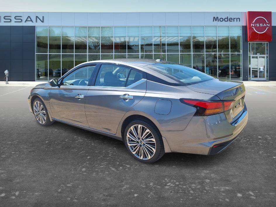 Used 2023 Nissan Altima 2.5 SL AWD/4WD image 6