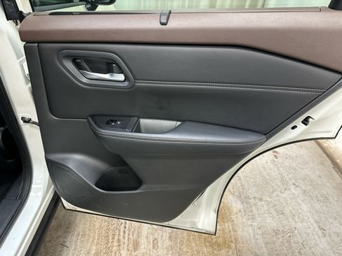 Certified 2023 Nissan Rogue SV w/ SV Premium Package image 30