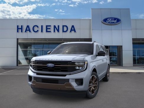 New 2026 Ford Expedition King Ranch AWD/4WD image 2
