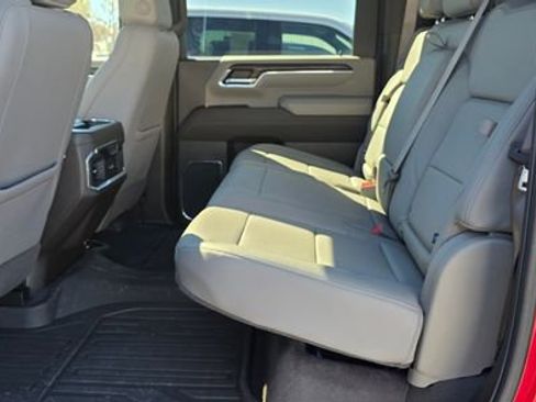 Used 2024 GMC Sierra 2500 SLT w/ SLT Premium Package image 12