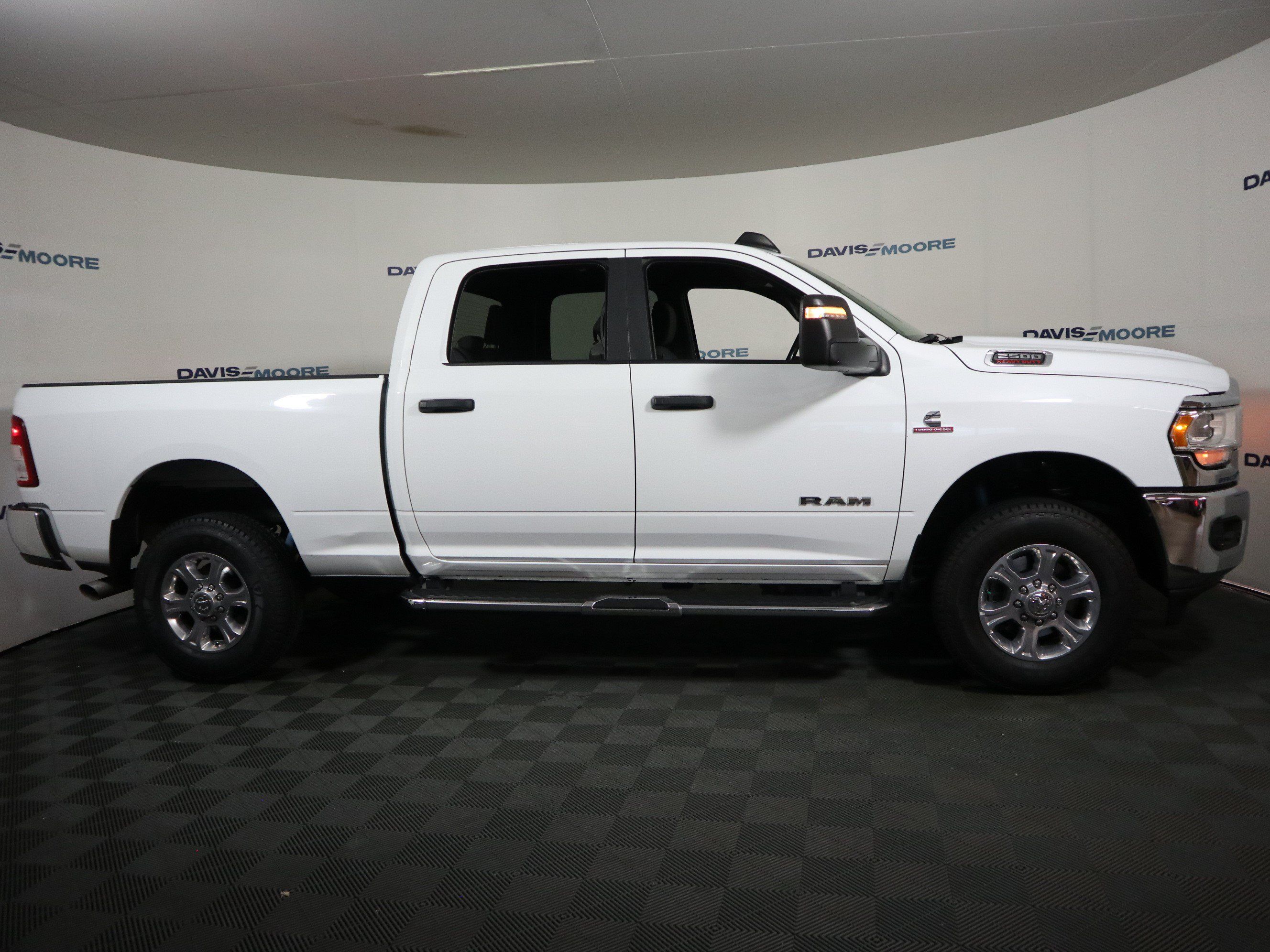 Used 2024 RAM 2500 Big Horn w/ Off Road Package AWD/4WD image 4