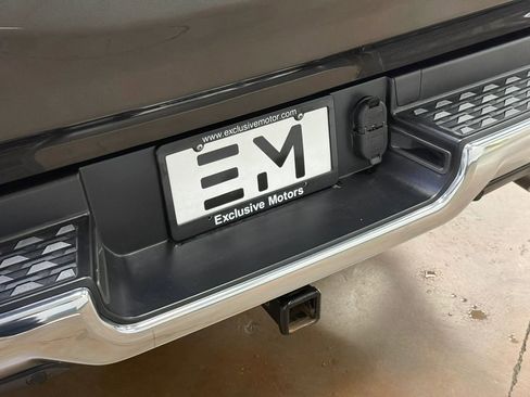 Used 2020 RAM 1500 Laramie AWD/4WD image 8