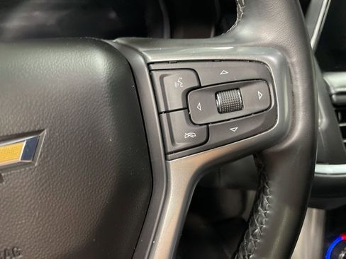 Used 2024 Chevrolet Suburban LT image 31