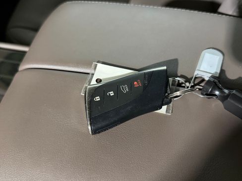 Used 2023 Lexus GX 460 Premium AWD/4WD image 40