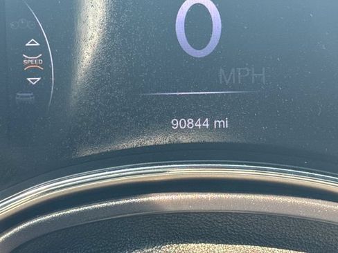 Used 2017 Jeep Grand Cherokee Limited AWD/4WD image 22