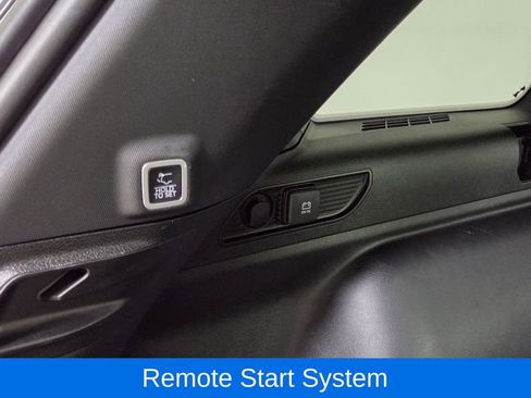 Used 2023 Jeep Grand Cherokee Altitude image 13