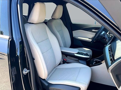 Certified 2025 BMW X1 xDrive28i w/ Convenience Package AWD/4WD image 8