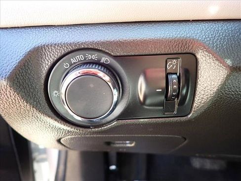 Used 2012 Chevrolet Cruze LT FWD image 13