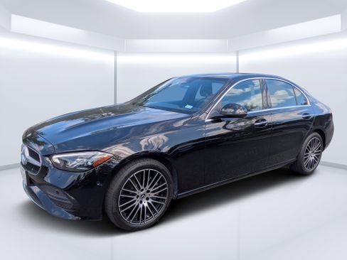 Used 2025 Mercedes-Benz C 300 Sedan image 7