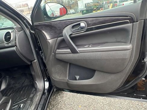 Used 2017 Buick Enclave Leather image 33