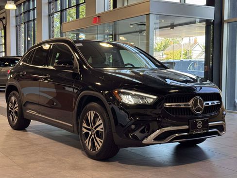 Certified 2025 Mercedes-Benz GLA 250 4MATIC image 2