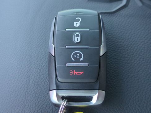 New 2025 RAM 2500 Big Horn image 31