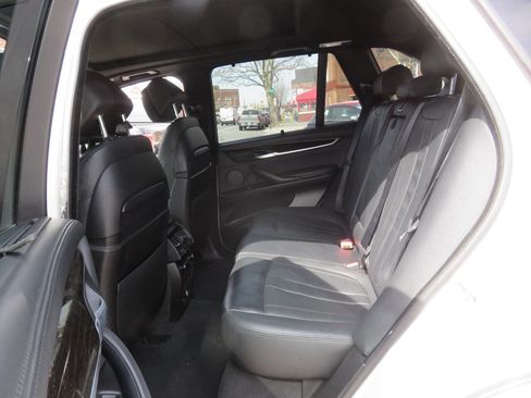 Used 2016 BMW X5 xDrive50i image 31