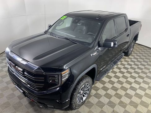 Used 2022 GMC Sierra 1500 AT4 image 18